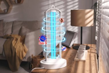Işık sterilizasyonu için UV lambası oturma odasındaki masada.