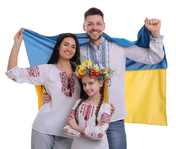 Ευτυχισμένη Οικογένεια Εθνικά Ρούχα Σημαία Της Ουκρανίας Λευκό Φόντο — Φωτογραφία Αρχείου