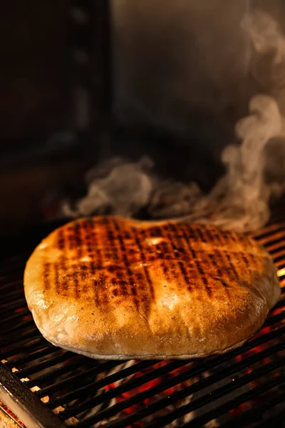 Baking Pita Bread Grilling Grate Oven — Stock Photo, Image