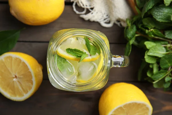 Mason Jar Cold Lemonade Ingredients Wooden Table Flat Lay — Stock Photo, Image