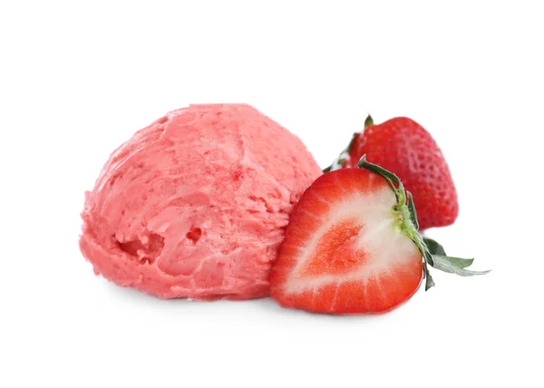 배경에 딸기를 곁들인 맛있는 아이스크림 — 스톡 사진