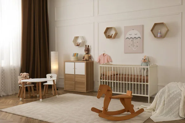 Interior Moderno Habitación Del Bebé Con Muebles Juguetes Elegantes — Foto de Stock