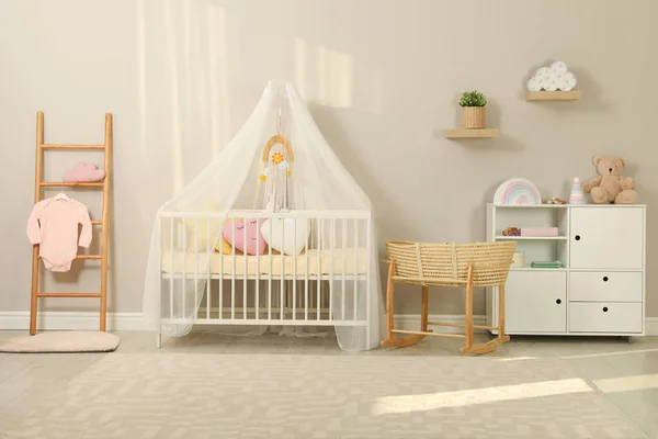 Gezellige Babykamer Met Wieg Ander Meubilair Interieur Ontwerp — Stockfoto