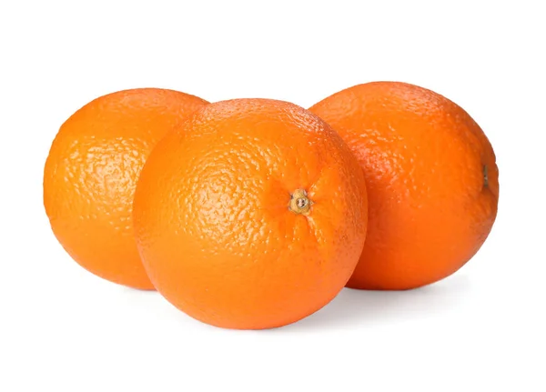 Smaczne Całe Dojrzałe Pomarańcze Wyizolowane Białym — Zdjęcie stockowe