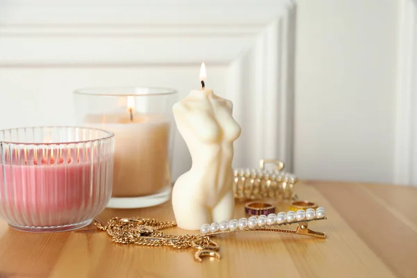 Beautiful Female Body Shape Candle Wooden Table Stylish Decor — Stock Photo, Image