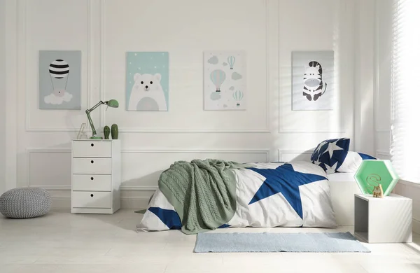 Bed Stylish Linens Children Room — Stock Photo, Image