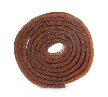 Lezzetli meyveli rulo beyaz üzerine izole