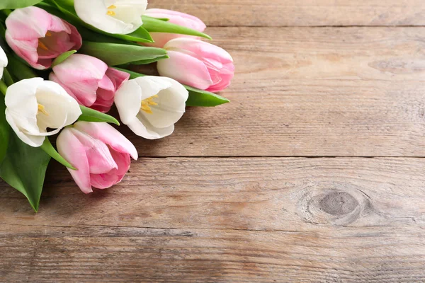 Красиві Рожеві Весняні Тюльпани Дерев Яному Фоні Простір Тексту — стокове фото