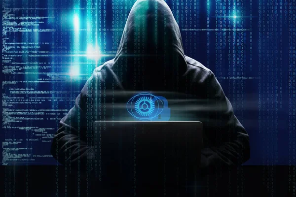 Człowiek Laptopem Cyfrowym Kodem Ciemnym Tle Koncepcja Cyberataku — Zdjęcie stockowe