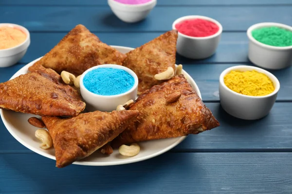 Comida Indiana Tradicional Pós Cor Mesa Madeira Azul Celebração Festival — Fotografia de Stock