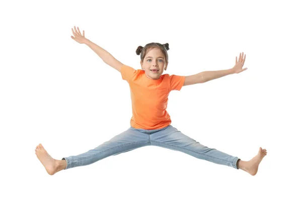 Милая Маленькая Девочка Прыгает Белом Фоне — стоковое фото