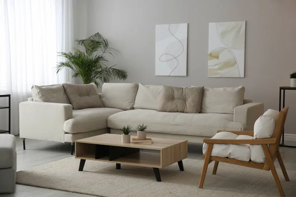 Sofa Besar Yang Nyaman Ruang Tamu Desain Interior — Stok Foto
