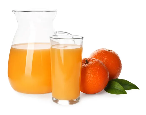 Orangensaft Frisches Obst Und Grüne Blätter Auf Weißem Hintergrund — Stockfoto