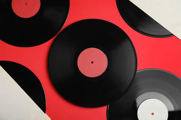 Grabaciones Vinilo Vintage Sobre Fondo Rojo Plano — Foto de Stock