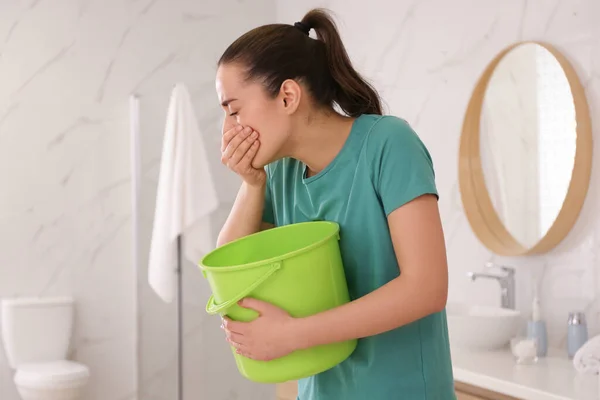 Young Woman Bucket Suffering Nausea Bathroom Food Poisoning — Stock Photo, Image