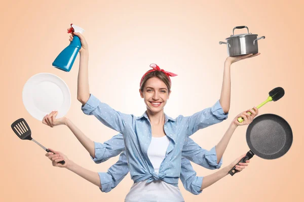 Multitask Huisvrouw Met Veel Handen Houden Verschillende Dingen Beige Achtergrond — Stockfoto