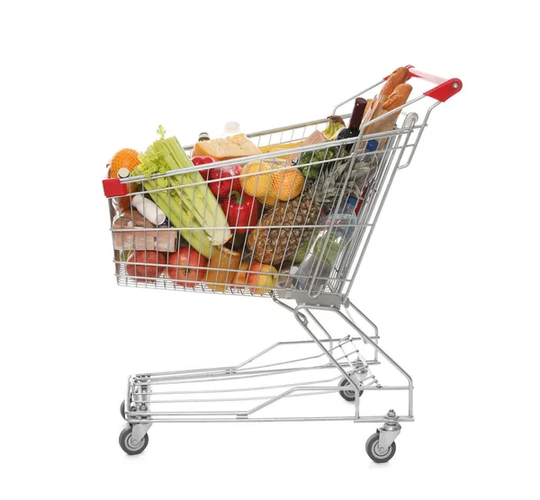 白い背景に食料品でいっぱいのショッピングカート — ストック写真