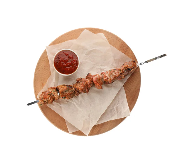 白色背景的带有美味肉类和番茄酱的金属矫形器 顶部视图 — 图库照片