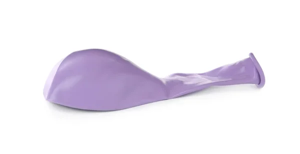 Balão Não Inflado Violeta Isolado Branco — Fotografia de Stock