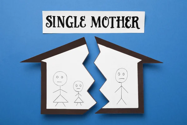 Nach Der Scheidung Alleinerziehende Mutter Sein Papierausschnitte Zeigen Zerbrochene Familie — Stockfoto