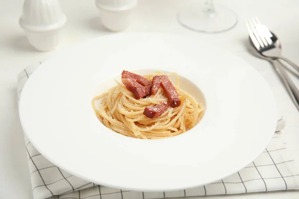 Delicious Carbonara Pasta Served White Table — Stock Photo, Image
