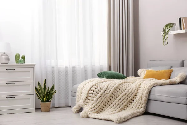 Living Room Interior Knitted Merino Wool Blanket Sofa — Stock Photo, Image