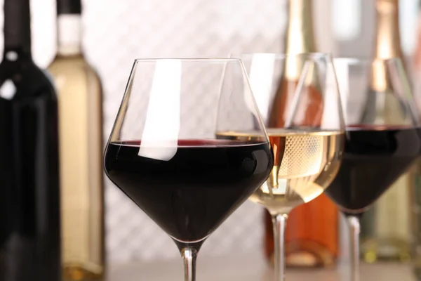 Different Sorts Wine Glasses Closeup — Stock Photo, Image