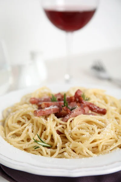 Delicious Carbonara Pasta Served Table Closeup — Stock Photo, Image