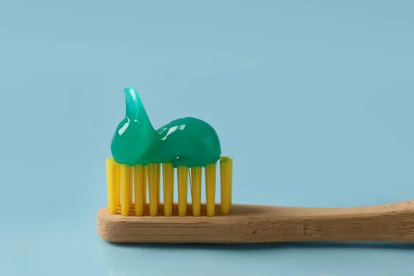 Wooden Brush Toothpaste Light Blue Background Closeup — Stock Photo, Image