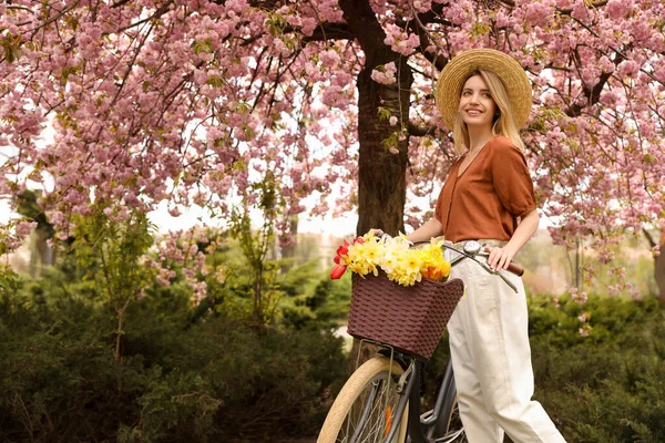 Beautiful Young Woman Bicycle Flowers Park Pleasant Spring Day Space — Stock Photo, Image