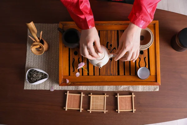 Chef Orchestre Traditionnel Cérémonie Thé Table Bois Vue Dessus — Photo