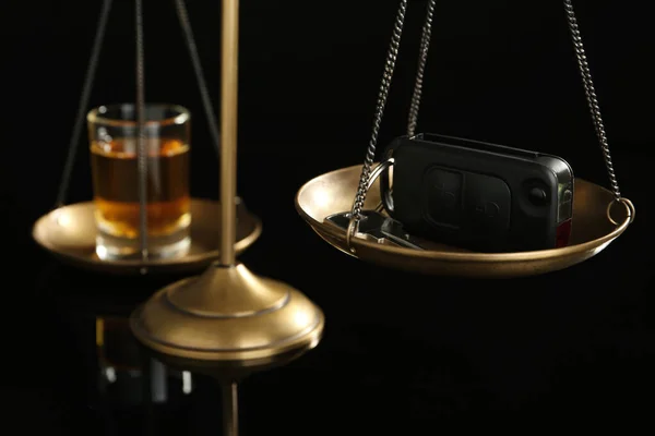 Scales Justice Car Key Alcohol Black Background Closeup Drunk Driving — Stock Photo, Image