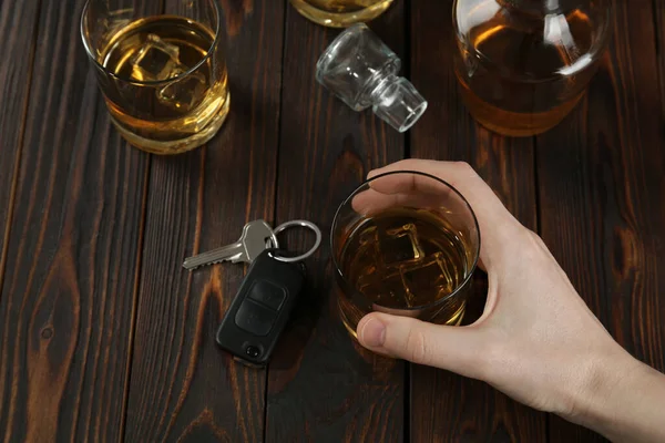 Man Holding Glass Alcohol Car Key Wooden Table View Dangerous — Stock Photo, Image