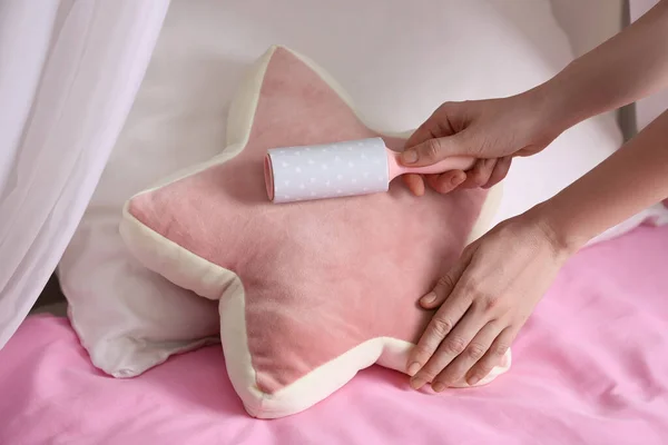 Woman Cleaning Star Shaped Cushion Lint Roller Home Closeup — Stock Photo, Image