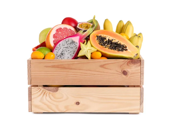 Dřevěné Bedny Různými Exotické Ovoce Bílém Pozadí — Stock fotografie