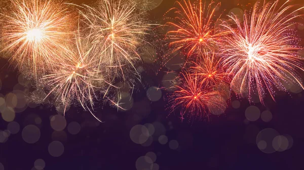 Wunderschönes Helles Feuerwerk Erhellt Den Nachthimmel Bokeh Effekt — Stockfoto