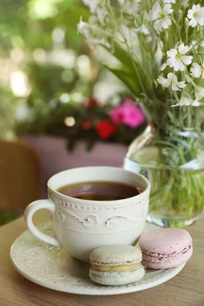 Cup Drink Macarons Flowers Table Outdoors Morning — Stock Photo, Image