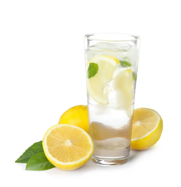 Cool Čerstvě Vyrobené Limonády Ovoce Bílém Pozadí — Stock fotografie