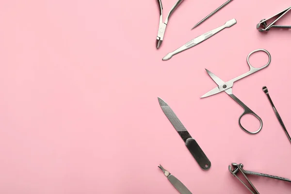 Set Von Maniküre Werkzeugen Auf Rosa Hintergrund Flach Gelegt Raum — Stockfoto