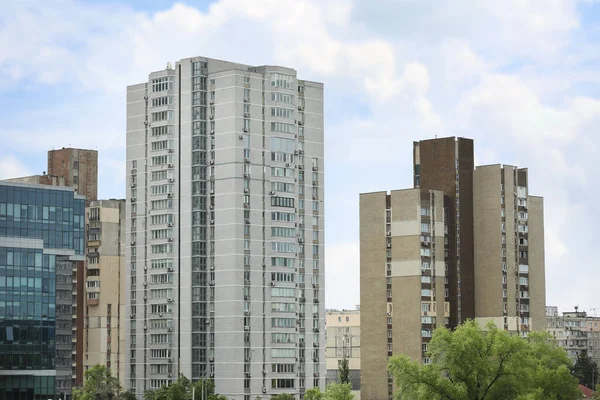 Modern binalarla şehir manzarası harika.