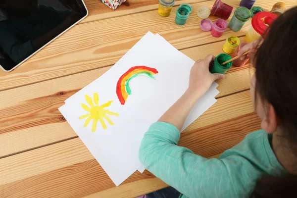 Little Girl Drawing Paper Paints Online Lesson Indoors View Distance — Stock Photo, Image