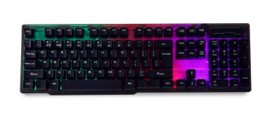 Modern mekanik RGB klavyesi beyazda izole edildi