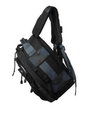 Kamera için sırt çantası beyaza izole edilmiş. Profesyonel aksesuar.