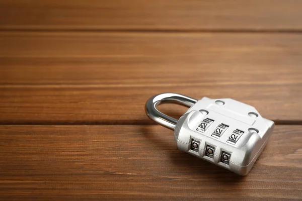 Modern Combinatieslot Houten Tafel Ruimte Voor Tekst — Stockfoto