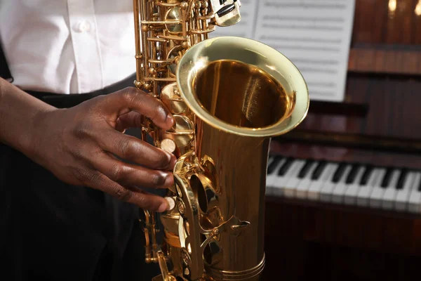 African American Man Playing Saxophone Indoors Closeup Talented Musician — Stock Photo, Image