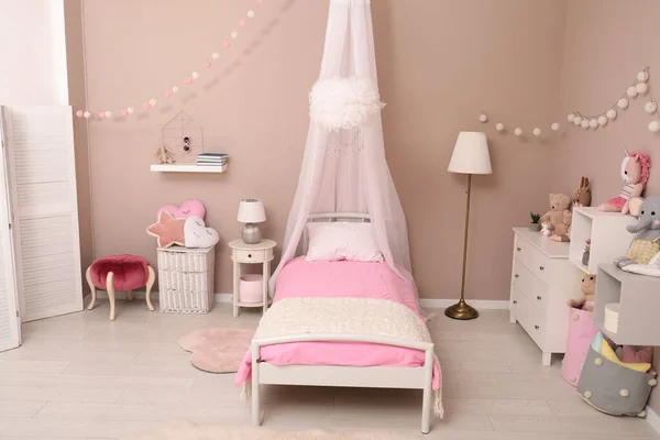 Lindo Interior Habitación Del Niño Con Juguetes Muebles Modernos — Foto de Stock