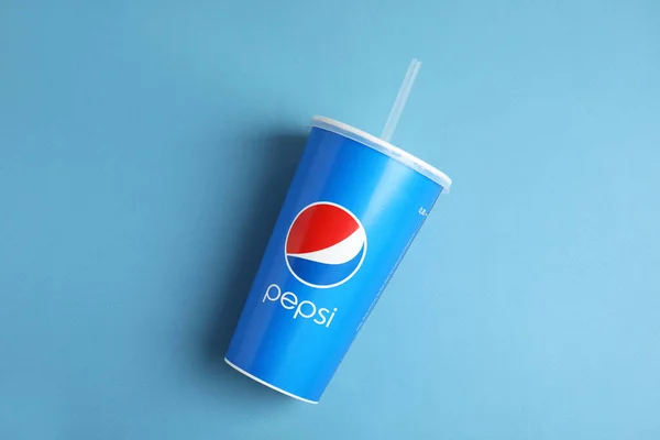 Mykolaiv Ukraine June 2021 Paper Pepsi Cup Light Blue Background — 스톡 사진