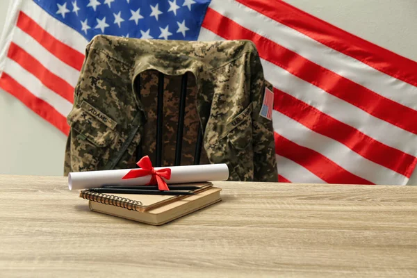 Diploma Notebooks Soldier Uniform Flag United States Military Education — Stock Photo, Image