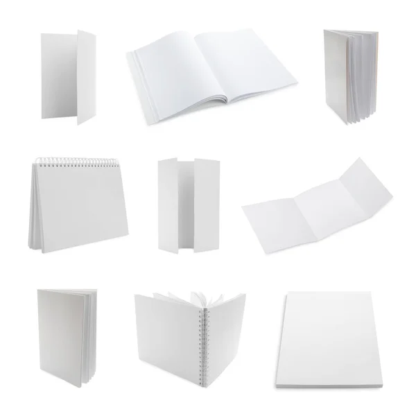 Conjunto Con Folletos Papel Blanco Sobre Fondo Blanco Burla Para —  Fotos de Stock