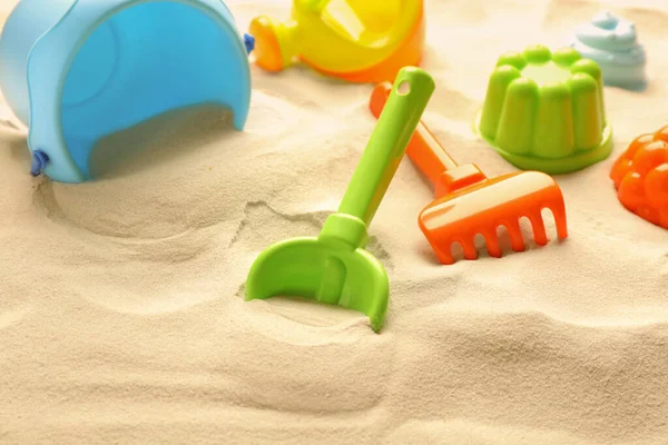 Красочные Пляжные Игрушки Песке Игра Открытом Воздухе — стоковое фото
